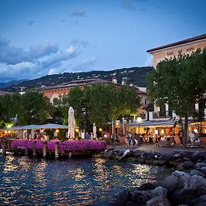 Del Porto Torri Del Benaco