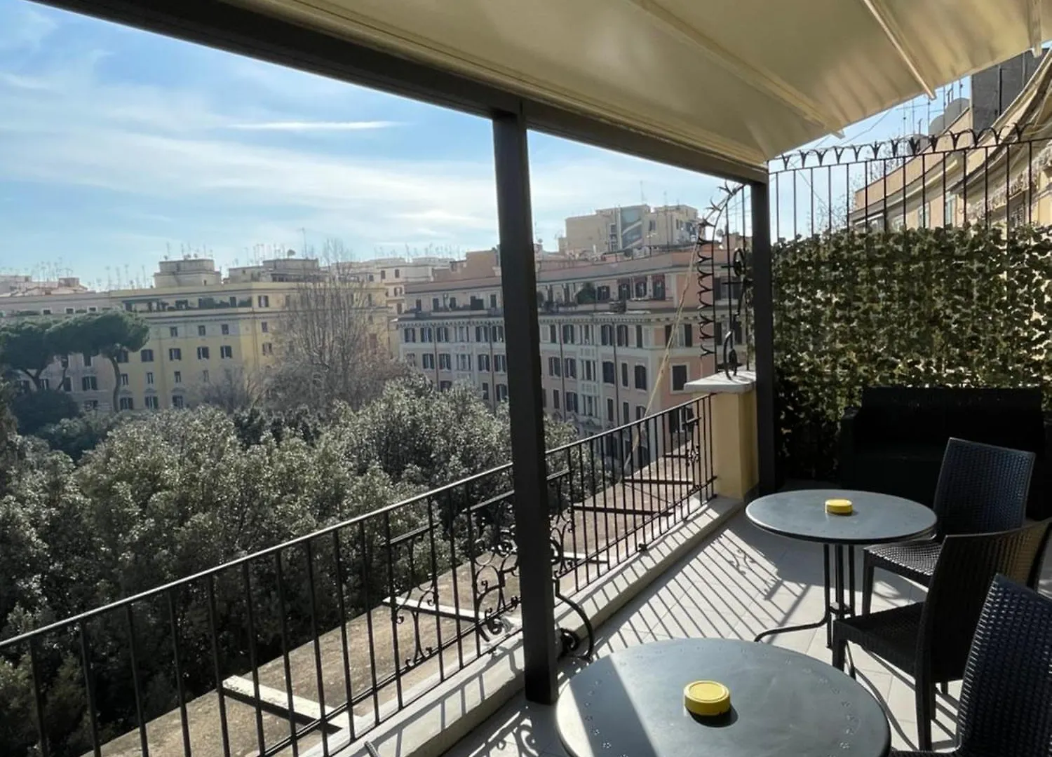 Re Di Roma Rooftop Rom