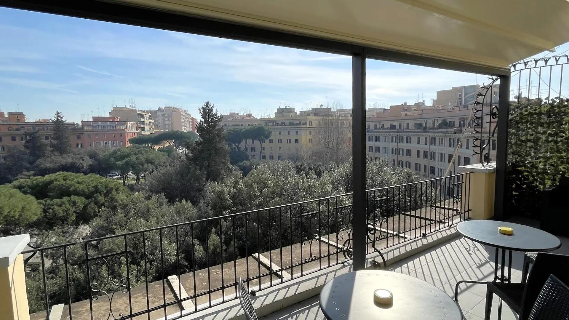 Re Di Roma Rooftop Italy